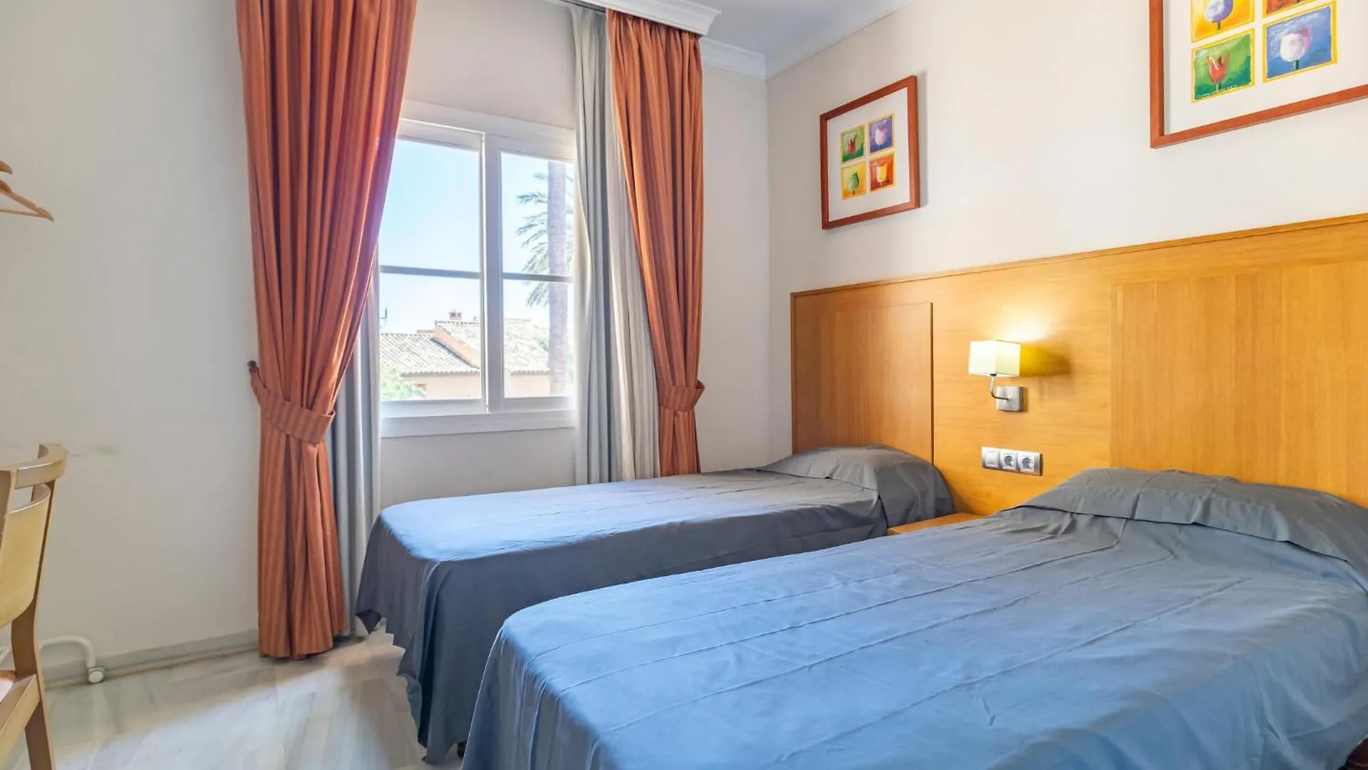 Nice Apartment In Mijas With Kitchen